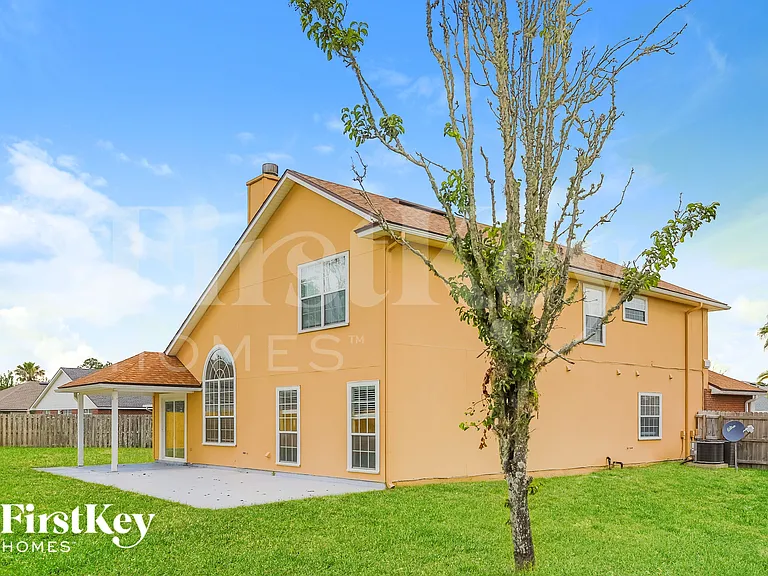 586 Timber Trace Ct — Photo 14