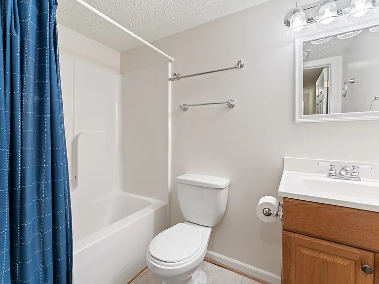 10105 Cotter Ct — Photo 16