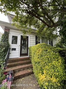 90 Coale Ave, Staten Island, NY, 10314