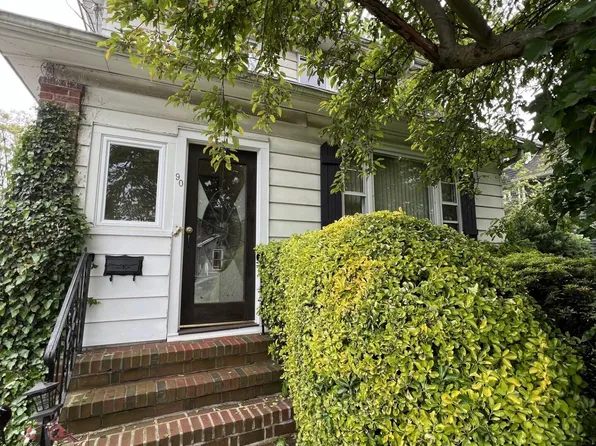 90 Coale Ave, Staten Island, NY 10314
