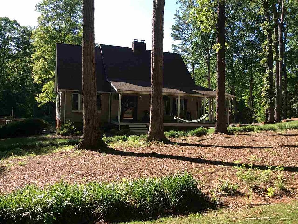 1st image of 128 Oakwood Dr