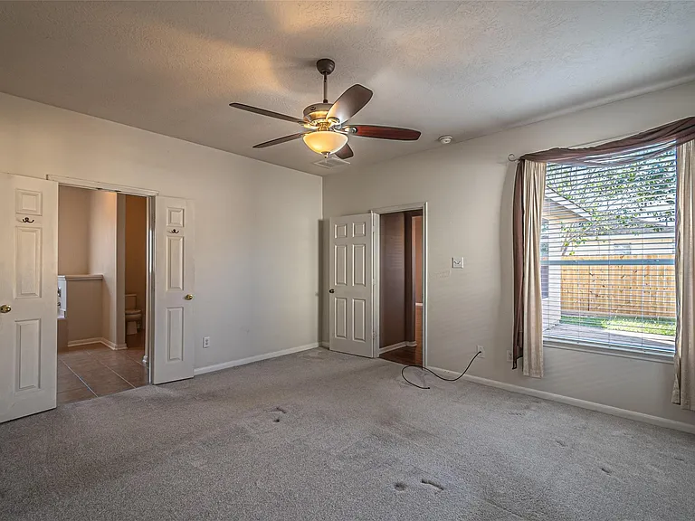 7431 Riven Oaks Ct — Photo 25
