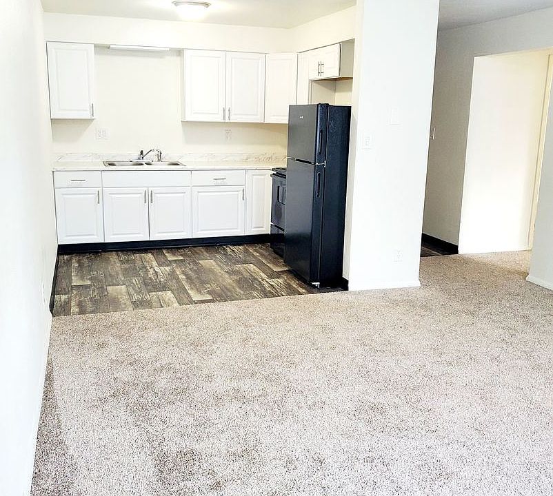 1st image of 505 3rd Ave N #11449317