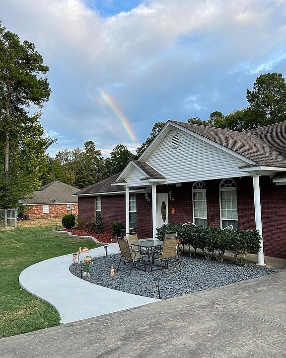 1st image of 2025 Montgomery Dr