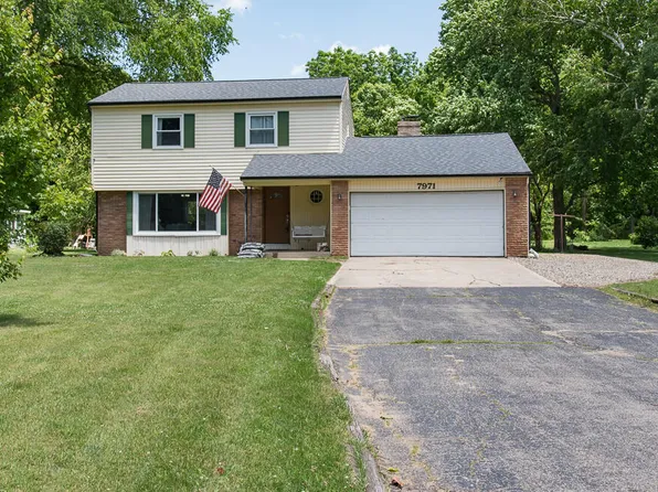 7971 E Gleneagle Dr, Kalamazoo, MI 49048