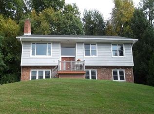 14 Avondale Dr, Cold Spring Harbor, NY 11724