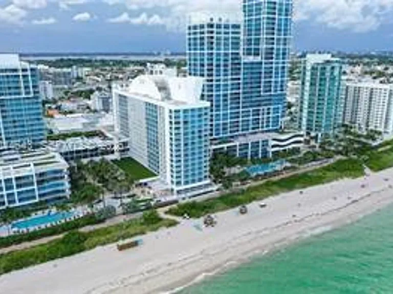 6899 Collins Avenue Cu #2208 — Photo 59