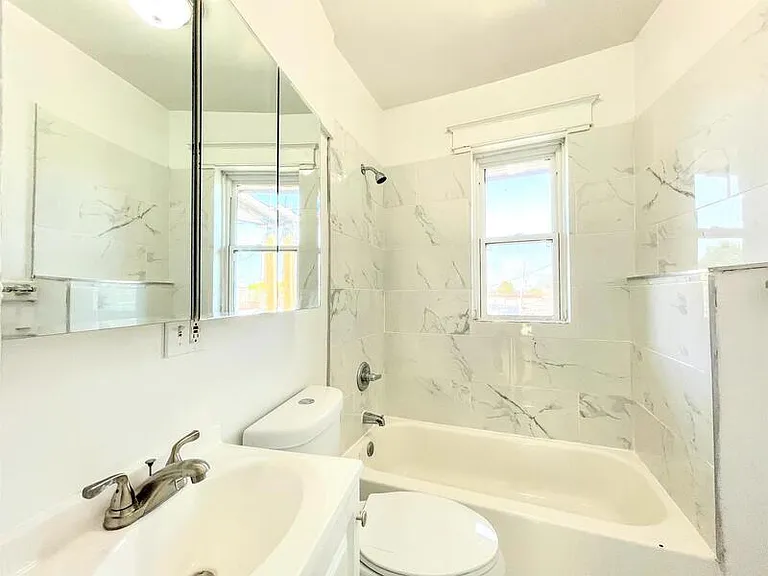 2749 Pestalozzi St #2W — Photo 6