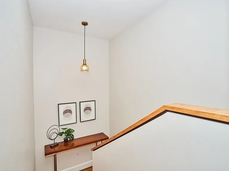 17 School St #2 — Photo 13