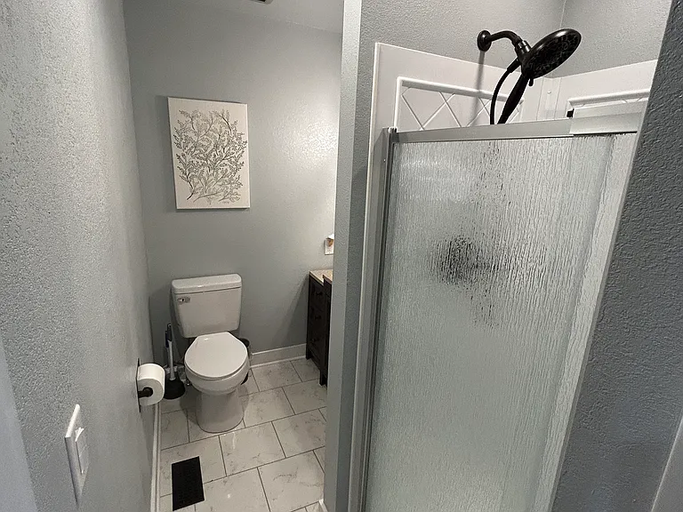 20 Britten Cir — Photo 3