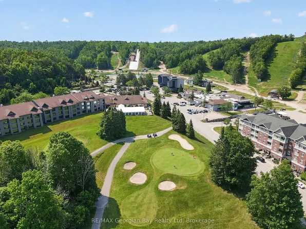 80 Horseshoe Blvd #102, Oro Medonte, ON L4M 4Y8