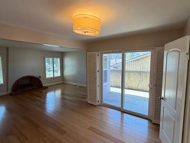 927 Redlen Ave — Photo 18