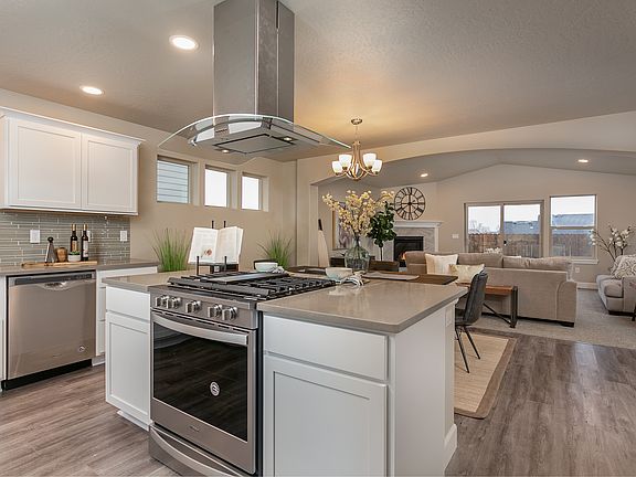 Photos of similar product. Not actual home.