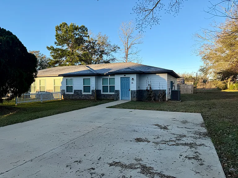 2 Canterberry Cir #A — Photo 32