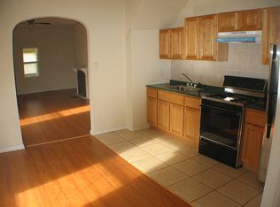 1633 S 54th St, Philadelphia, PA 19143