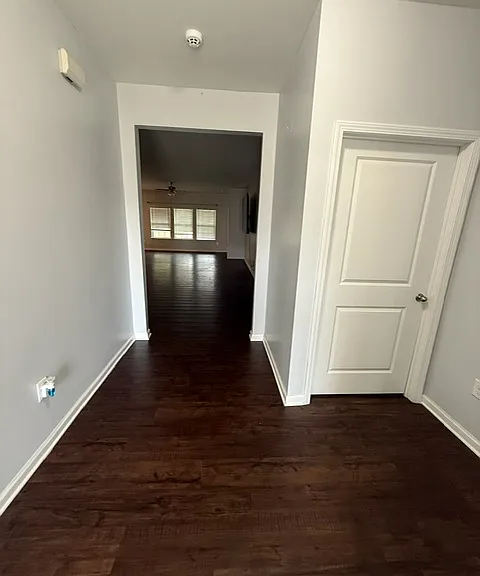 2705 Spring Valley Dr — Photo 13