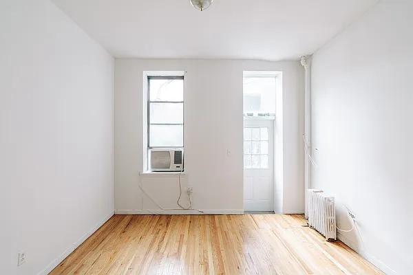 Rented by Sky Management | media 21