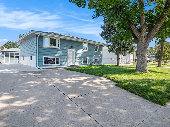 3605 Ramelle Dr, Council Bluffs, IA 51501