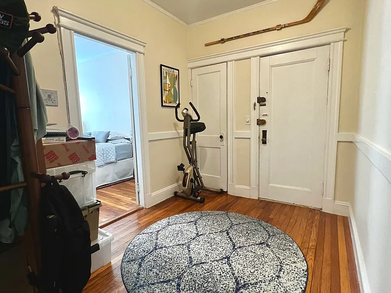 109 Strathmore Rd #7 — Photo 10