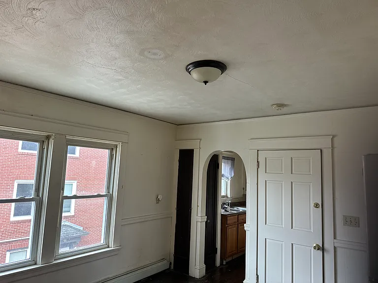 96 Veazie St — Photo 2