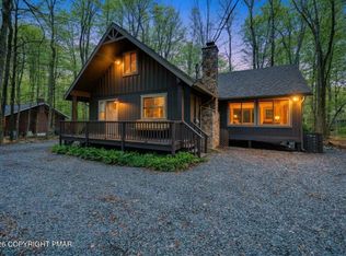 124 Gross Dr, Pocono Pines, PA 18350