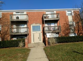 906 E Harding Dr APT 103, Urbana, IL