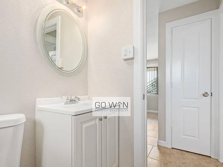 2146 E Taylor St — Photo 20