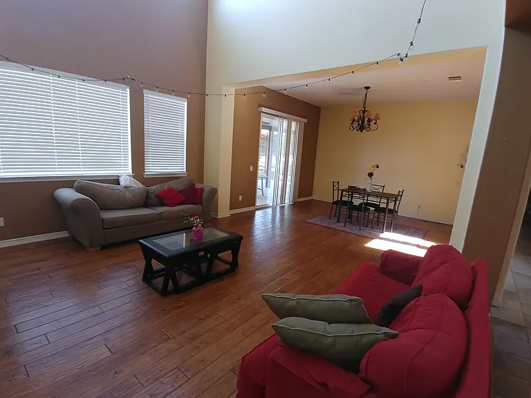 Brittany Dr — Photo 4