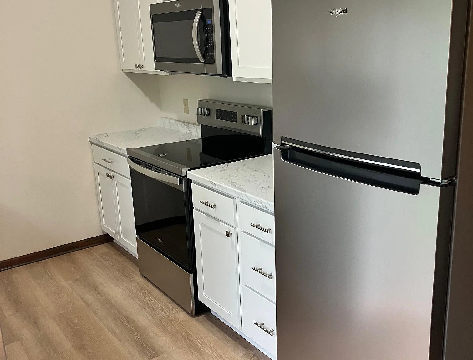 2 bed, 900 sqft, $1,750 — Photo 4