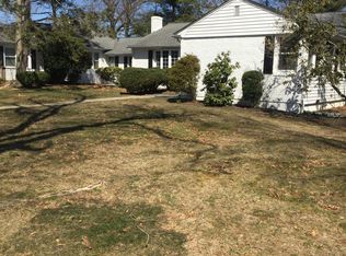 2 Lippincott Rd, Little Silver, NJ 07739