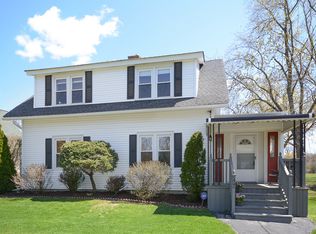 215 N Graylynn Dr, Mount Prospect, IL 60056