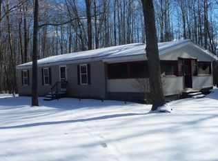 8104 Springwood Lake Rd, Harrison, MI 48625