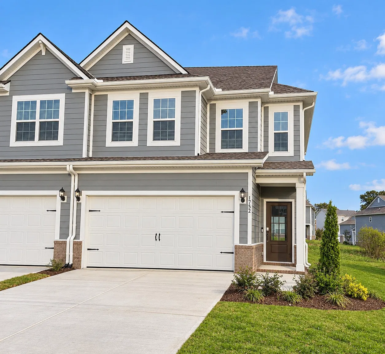 3 bed, 2.5 bath, 1673 sqft, $2,095 — Photo 1