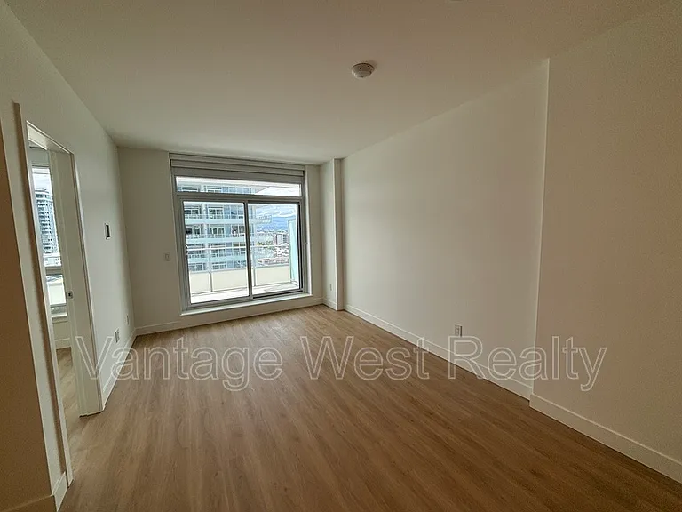 238 Leon Ave #903 — Photo 2