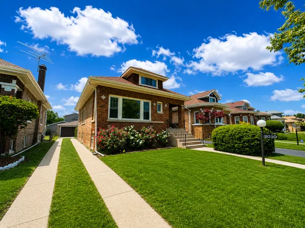2010 S 11th Ave, Maywood, IL 60153