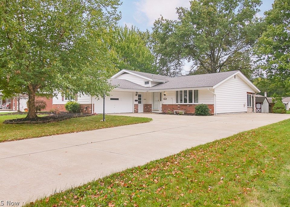 1st image of 611 Shadylawn Dr