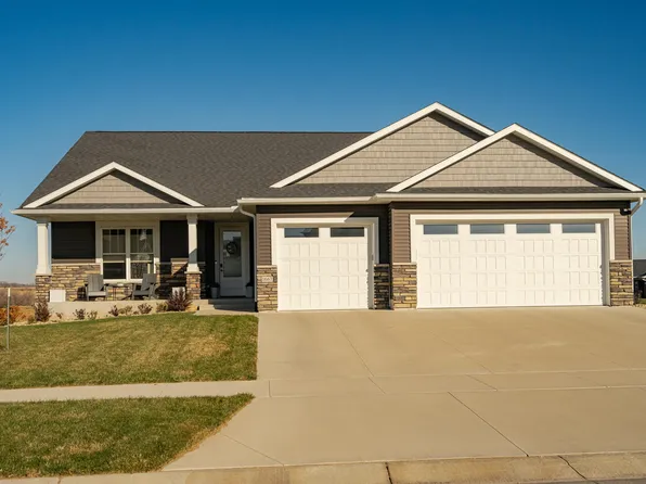 1667 Brandt Dr NE, Byron, MN 55920