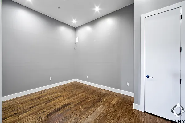 Rented by ERNY LLC | media 9