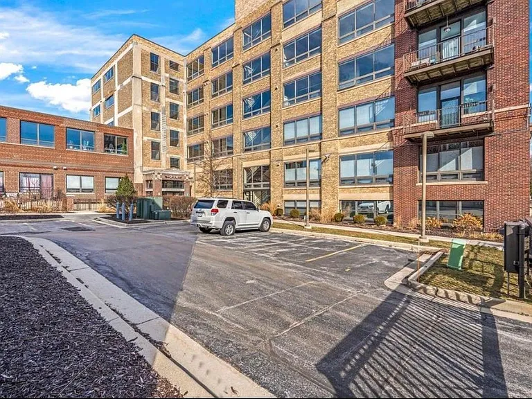 234 E Reservoir Ave #303 — Photo 35