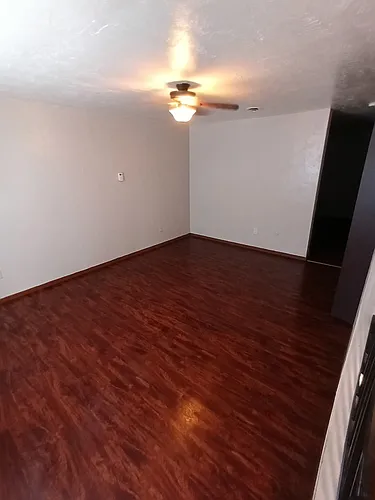 200 North St Photo 1