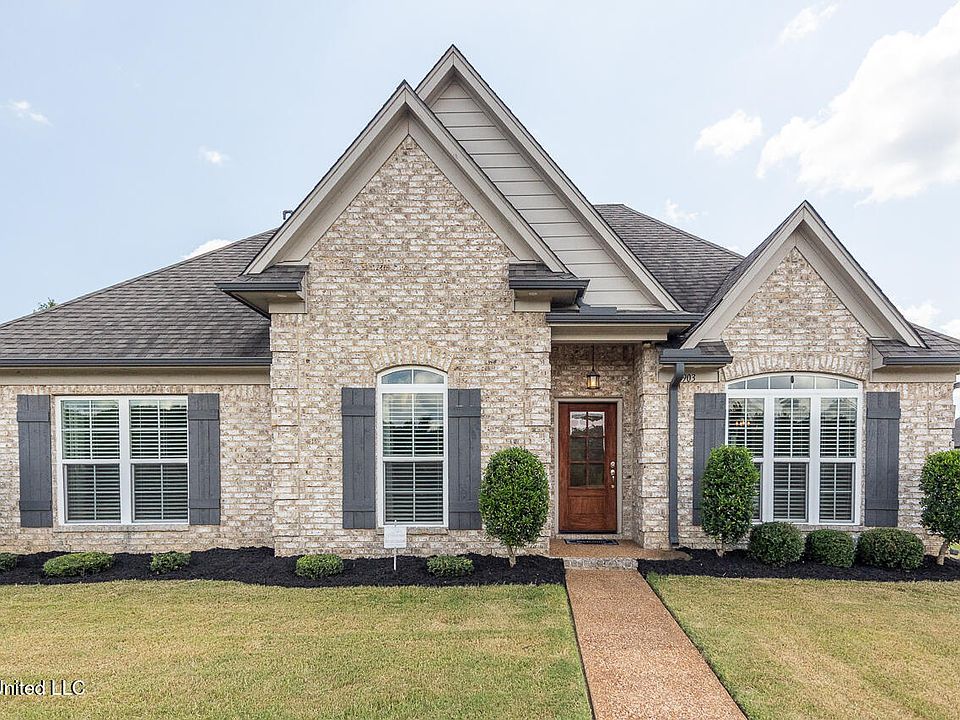 1st image of 4903 Margarette Cir W
