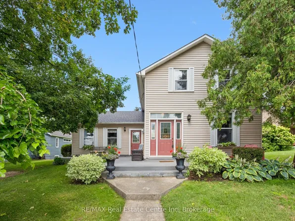 25 Badenoch St, Puslinch, ON N0B 2C0
