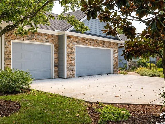 4th image of 1373 Stonecreek Dr