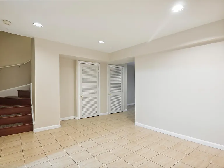 5626 Onslow Way — Photo 14