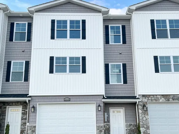 1038 Slippery Elm Ln, Westover, WV 26501