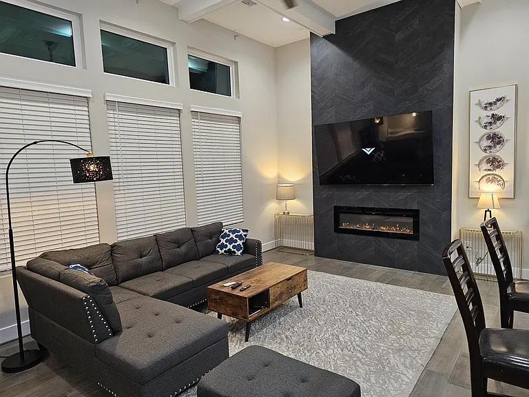 9414 Campbell Rd — Photo 31