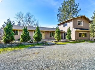 206 Randy Dr, Grants Pass, OR 97527