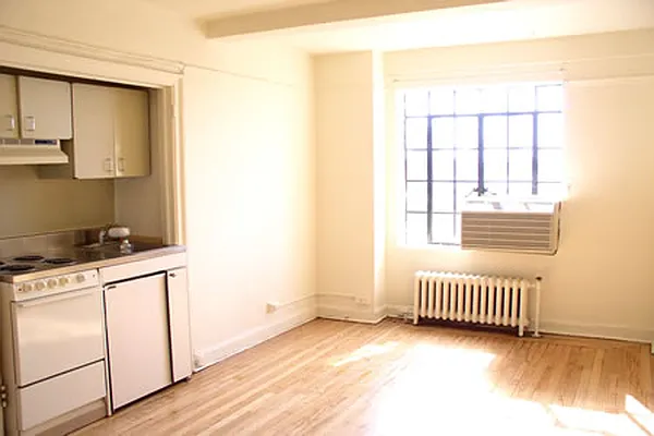 Rented by Steven Corcoran Real Estate | media 6