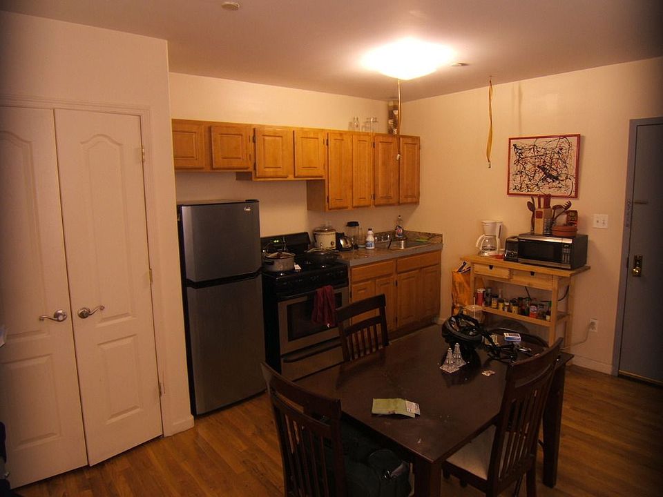 1st image of 168 Scholes St APT 1A