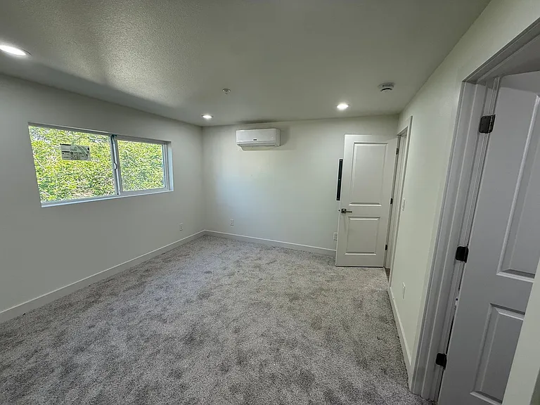 1565 Carlin St — Photo 26